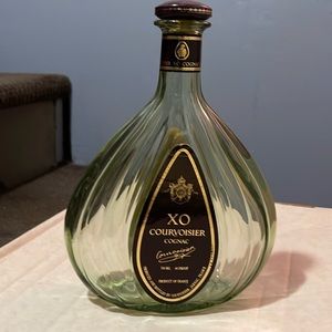 Vintage XO COURVOISIER COGNAC beautiful empty bottle